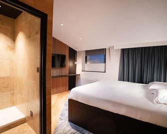 Hotel By Reboul - Boutique Hôtel Cassis - Cassis - Schlafzimmer