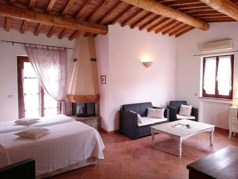 هوتل جالو نيرو