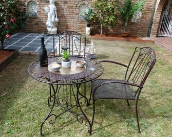 The Sanctuary At Paradise Beach - Couples Only - Sanctuary Point - Patio