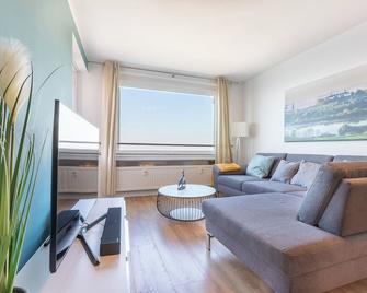 Mooi: Fantastisches Apartment Mit Seeblick Und Stil, Netflix - Plön - Wohnzimmer