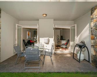 Pauanui Lakes - Pauanui Holiday Home - Pauanui Beach - Dining room