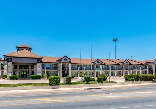 Quality Inn I 10 East Near Att Center 55 1 3 2 San Antonio
