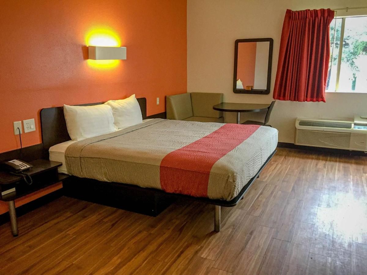 Motel 6 Woodway Tx thumbnail 3