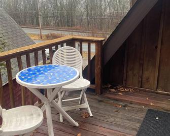 Cozy 1-bedroom apartment with AC, WiFi in charming Port Jervis - Port Jervis