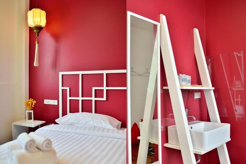 The Rommanee Classic Guesthouse - Phuket City - Bedroom