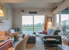 Chiberta - entre plages et golf - Anglet - Living room