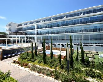 Aquaduct Hotel - Shavei zion - Building