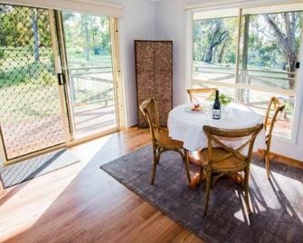 Matilda Cottage Macedon Ranges quiet rural retreat - Gisborne - Salle à manger