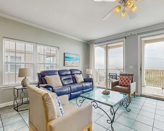 Gulf-Front Condo with Balcony Shared Pools and Beach Access - Dauphin Island