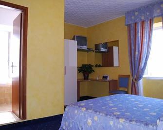 Hotel Beata Giovannina - Verbania - Habitación