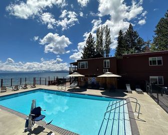 Crown Motel - Kings Beach - Pool