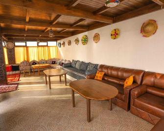 Blue Rina Hostel - Agadir - Lounge