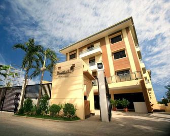 Palmbeach Resort Mactan Cebu powered by Cocotel - Lapu-Lapu City - Edificio