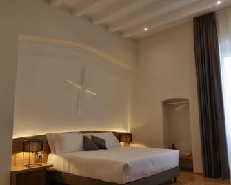 Palazzo Marina Boutique - Trani - Bedroom