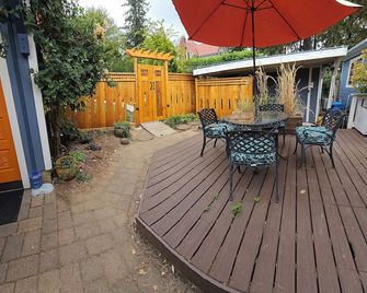 Multnomah Gem - Beautiful, Pampering, Mins To Downtown Portland - بورتلاند (اوريغون) - شرفة مرصوفة