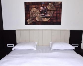 Hotel Shivalaya,Gaya - Gaya - Bedroom