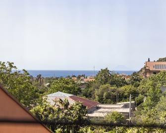 Casa vacanze da Nicola - Villafranca Tirrena - Balkón
