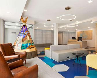 Microtel Inn & Suites by Wyndham Lac-Megantic - Lac-Mégantic - Lounge