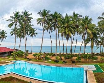 Sanmali Beach Hotel - Marawila - Pool