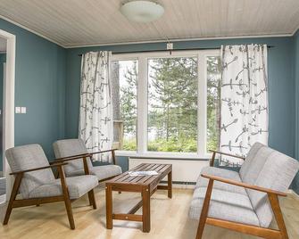 Uskavigården - Nora - Sala de estar