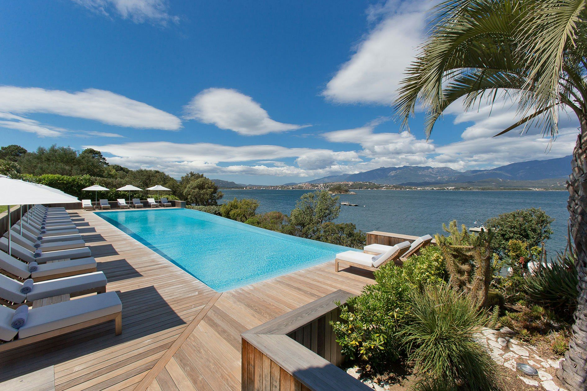 Casadelmar - פורטו-וקיו - בניין