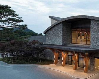 Sagewood Hotel Hongcheon - Hongcheon - Building