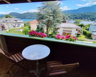 Appartement/fewo, Dusche, WC, Balkon - Villa Rauter - Seeboden - Balcón