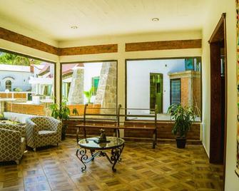 Villas Xänthe Rotamundos - Huasca de Ocampo - Front desk