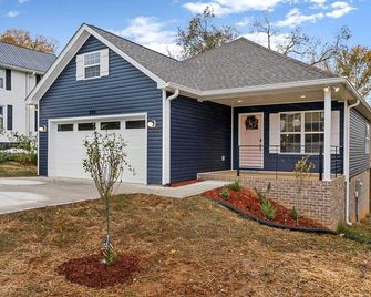 Blueberry On Cherry - Scottsville, Ky - Scottsville - Edificio