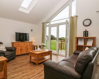 Keepers Cottage - Sidmouth - Living room