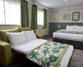 Governors House by Greene King Inns - Cheadle - חדר שינה