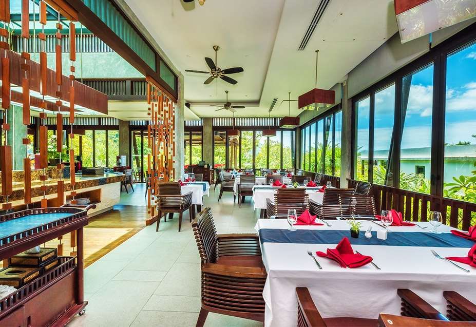Wyndham Sea Pearl Resort Phuket (SHA Plus+) - פאטונג - מסעדה