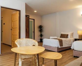 Mulyo Hotel - Port Dickson - Makuuhuone