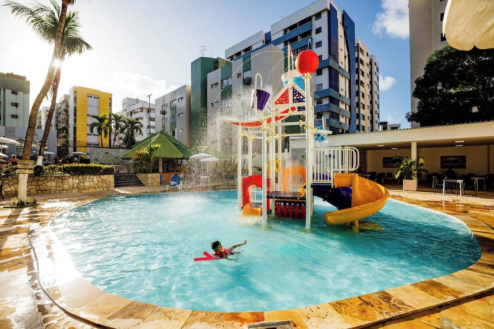 إل آرام بيتش آند كونفينشن