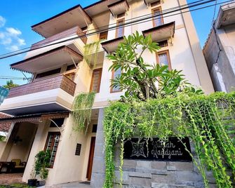 Rumah Kandjani By Makati - Yogyakarta - Building