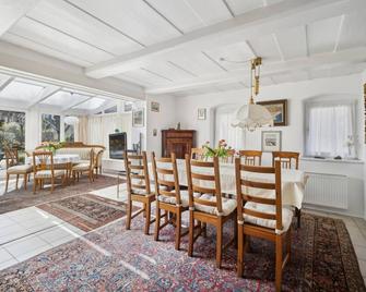 5 Bedroom Pet Friendly Home In Dresden - Dresden - Sala de jantar