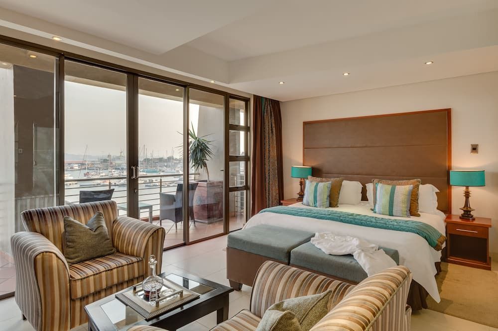 بون هوتل ووتر فرونت ريتشاردز باي