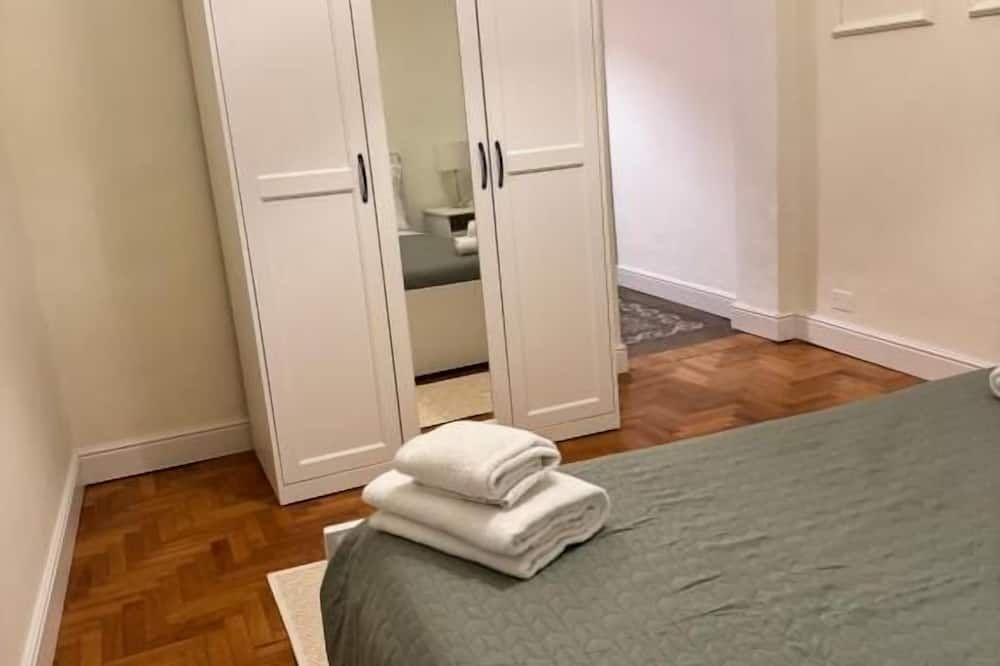 لا فينيسترا سو سان لورينزو - فلورنس - غرفة نوم