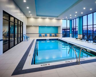 Staybridge Suites Niagara-On-The-Lake By IHG - St. Catharines - Pool