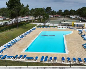 Parque De Campismo Orbitur Sitava Milfon - Vila Nova de Milfontes - Bazén