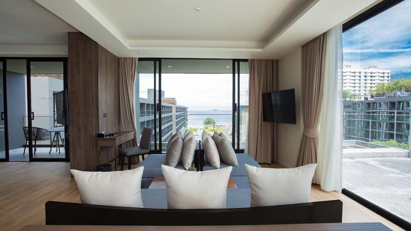 آنا أنان ريزورت آند فيلاز باتايا