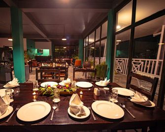 Eco Adventure Resorts The Temi Bungalow - Ravangla - Restaurant