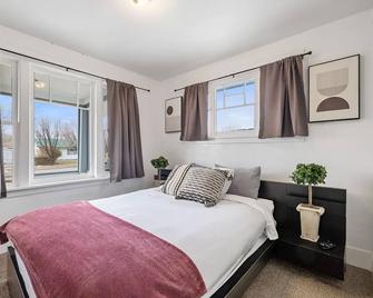 Not open to rent anymore no vacany - Price - Bedroom