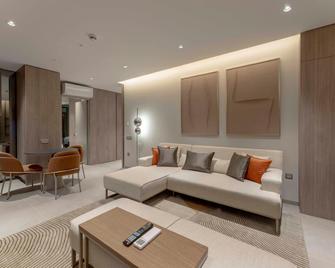 Residence Inn by Marriott Antalya - Antalya - Wohnzimmer