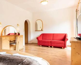Hotel Guesthouse Dalnig - Bad Kleinkirchheim - Obývací pokoj