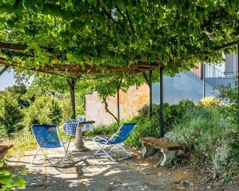Lovely apartment for 4 people with WIFI, terrace and parking - Rocca d'Arazzo - Patio