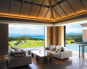 The Ritz-Carlton Okinawa - Наґо - Вітальня