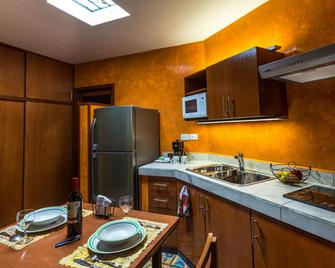 Merida Serviced Apartments - Mérida - Kitchen