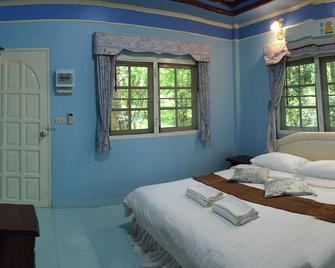 Saiyok River House - Ban Lum Sum - Bedroom