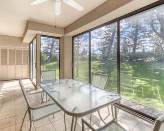 Golf Course-Front, Ground-Floor Condo w/Private Lanai, Shared Hot Tub, Pool, A/C - Waimea (Big Island) - Dining room